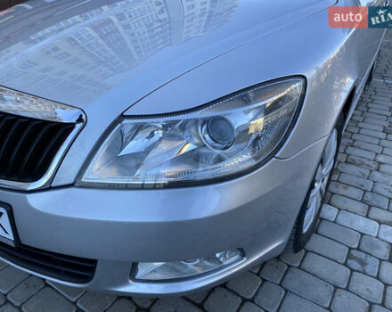 Серый Шкода Октавия, объемом двигателя 1.6 л и пробегом 225 тыс. км за 7999 $, фото 1 на Automoto.ua