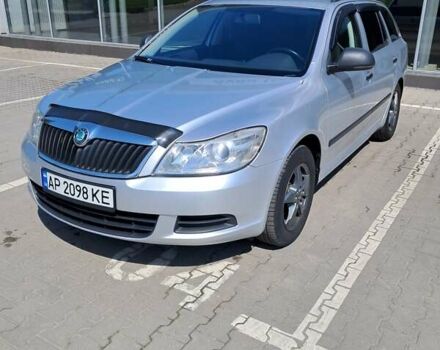 Шкода Октавия 2012 в Запорожье на Automoto.ua Серый Шкода Октавия, объемом двигателя 1.6 л и пробегом 267 тыс. км за 8200 $, фото 1 на Automoto.ua