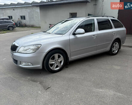 Серый Шкода Октавия, объемом двигателя 1.6 л и пробегом 210 тыс. км за 8350 $, фото 1 на Automoto.ua
