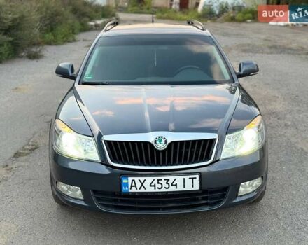 Серый Шкода Октавия, объемом двигателя 1.6 л и пробегом 216 тыс. км за 8300 $, фото 3 на Automoto.ua