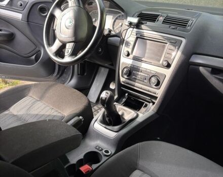 Шкода Октавия 2012 в Ужгороде на Automoto.ua Серый Шкода Октавия, объемом двигателя 1.6 л и пробегом 286 тыс. км за 8350 $, фото 13 на Automoto.ua