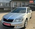 Серый Шкода Октавия, объемом двигателя 1.6 л и пробегом 231 тыс. км за 8500 $, фото 1 на Automoto.ua