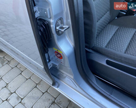 Серый Шкода Октавия, объемом двигателя 1.6 л и пробегом 225 тыс. км за 7999 $, фото 62 на Automoto.ua