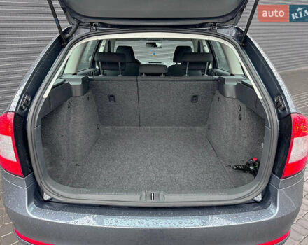 Серый Шкода Октавия, объемом двигателя 1.2 л и пробегом 220 тыс. км за 8000 $, фото 7 на Automoto.ua