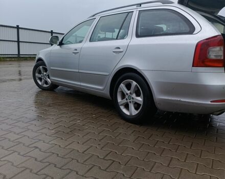 Серый Шкода Октавия, объемом двигателя 2 л и пробегом 265 тыс. км за 7500 $, фото 3 на Automoto.ua