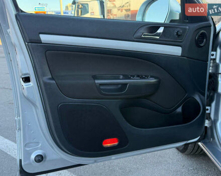 Серый Шкода Октавия, объемом двигателя 0 л и пробегом 147 тыс. км за 8499 $, фото 4 на Automoto.ua