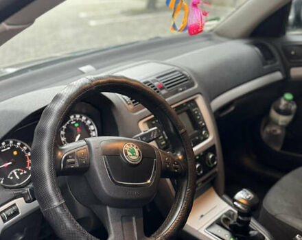 Серый Шкода Октавия, объемом двигателя 1.6 л и пробегом 273 тыс. км за 8300 $, фото 10 на Automoto.ua