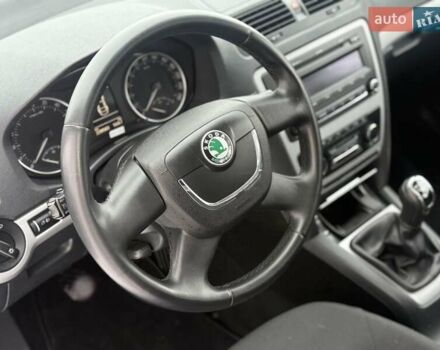 Серый Шкода Октавия, объемом двигателя 1.6 л и пробегом 220 тыс. км за 8599 $, фото 27 на Automoto.ua