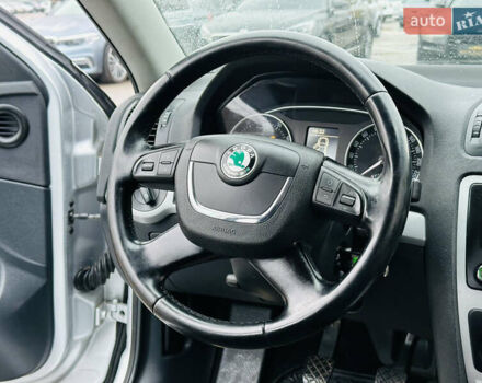 Сірий Шкода Октавія, об'ємом двигуна 1.39 л та пробігом 201 тис. км за 8200 $, фото 21 на Automoto.ua