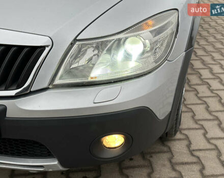 Серый Шкода Октавия, объемом двигателя 2 л и пробегом 218 тыс. км за 9999 $, фото 5 на Automoto.ua