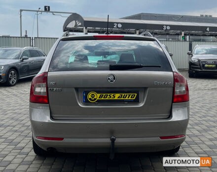 Серый Шкода Октавия, объемом двигателя 2 л и пробегом 225 тыс. км за 10000 $, фото 5 на Automoto.ua