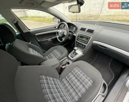 Серый Шкода Октавия, объемом двигателя 1.6 л и пробегом 207 тыс. км за 9500 $, фото 28 на Automoto.ua