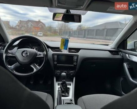 Сірий Шкода Октавія, об'ємом двигуна 1.97 л та пробігом 318 тис. км за 10500 $, фото 16 на Automoto.ua