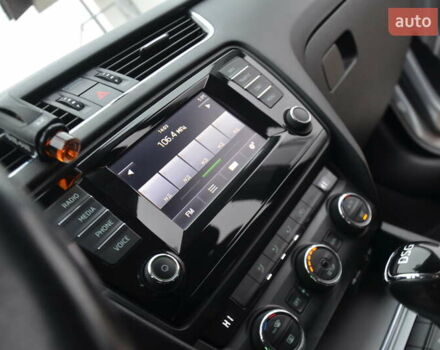 Сірий Шкода Октавія, об'ємом двигуна 2 л та пробігом 255 тис. км за 12250 $, фото 39 на Automoto.ua