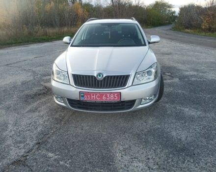 Серый Шкода Октавия, объемом двигателя 1.6 л и пробегом 219 тыс. км за 8200 $, фото 2 на Automoto.ua