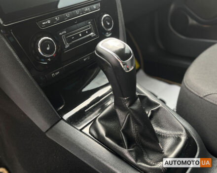 Серый Шкода Октавия, объемом двигателя 2 л и пробегом 225 тыс. км за 10000 $, фото 18 на Automoto.ua