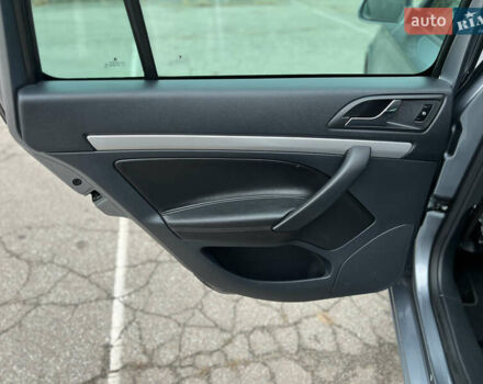 Серый Шкода Октавия, объемом двигателя 1.99 л и пробегом 215 тыс. км за 10495 $, фото 26 на Automoto.ua