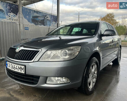 Сірий Шкода Октавія, об'ємом двигуна 1.6 л та пробігом 231 тис. км за 9400 $, фото 1 на Automoto.ua