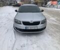 Серый Шкода Октавия, объемом двигателя 1.6 л и пробегом 225 тыс. км за 9990 $, фото 2 на Automoto.ua