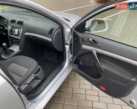 Серый Шкода Октавия, объемом двигателя 1.97 л и пробегом 242 тыс. км за 9500 $, фото 30 на Automoto.ua