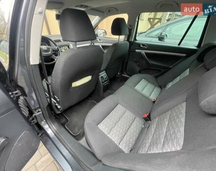 Сірий Шкода Октавія, об'ємом двигуна 2 л та пробігом 287 тис. км за 10999 $, фото 7 на Automoto.ua