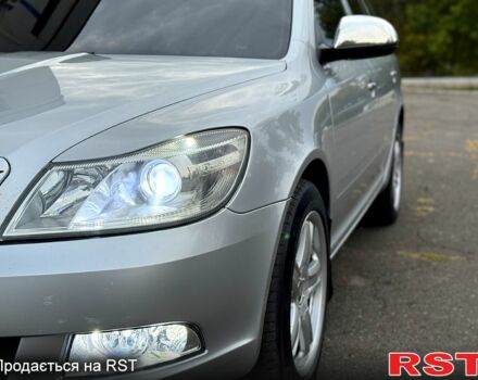 Серый Шкода Октавия, объемом двигателя 2 л и пробегом 200 тыс. км за 10200 $, фото 9 на Automoto.ua