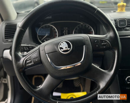 Серый Шкода Октавия, объемом двигателя 2 л и пробегом 225 тыс. км за 10000 $, фото 16 на Automoto.ua