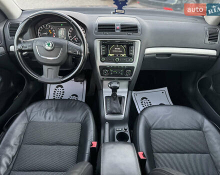 Серый Шкода Октавия, объемом двигателя 2 л и пробегом 250 тыс. км за 10750 $, фото 26 на Automoto.ua