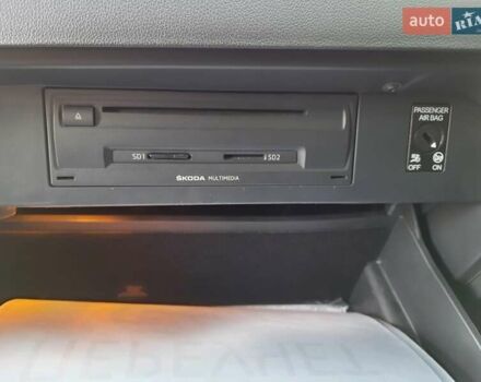 Шкода Октавия 2013 в Первомайск на Automoto.ua Серый Шкода Октавия, объемом двигателя 1.6 л и пробегом 220 тыс. км за 11800 $, фото 18 на Automoto.ua