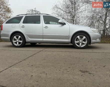 Серый Шкода Октавия, объемом двигателя 1.6 л и пробегом 182 тыс. км за 9900 $, фото 2 на Automoto.ua