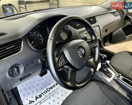 Сірий Шкода Октавія, об'ємом двигуна 1.8 л та пробігом 211 тис. км за 10999 $, фото 28 на Automoto.ua