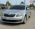 Шкода Октавія 2013 у Києві на Automoto.ua Сірий Шкода Октавія, об'ємом двигуна 1.6 л та пробігом 276 тис. км за 11499 $, фото 14 на Automoto.ua