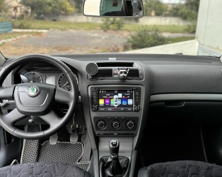 Серый Шкода Октавия, объемом двигателя 2 л и пробегом 200 тыс. км за 10200 $, фото 16 на Automoto.ua