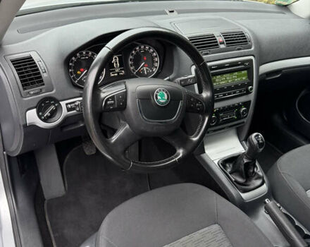 Серый Шкода Октавия, объемом двигателя 1.6 л и пробегом 206 тыс. км за 9450 $, фото 46 на Automoto.ua