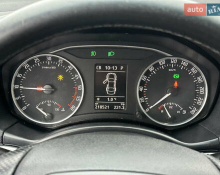 Серый Шкода Октавия, объемом двигателя 2 л и пробегом 218 тыс. км за 9999 $, фото 29 на Automoto.ua