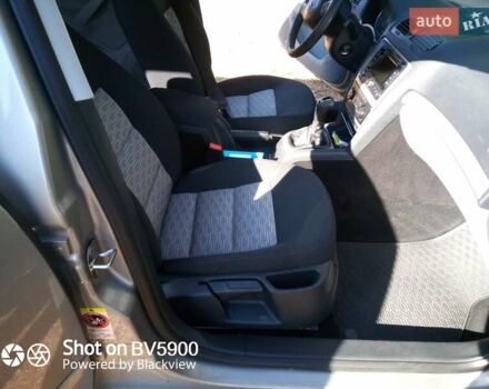 Серый Шкода Октавия, объемом двигателя 1.6 л и пробегом 232 тыс. км за 9600 $, фото 12 на Automoto.ua