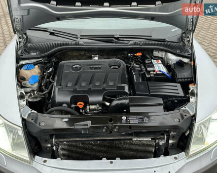 Серый Шкода Октавия, объемом двигателя 2 л и пробегом 218 тыс. км за 9999 $, фото 42 на Automoto.ua