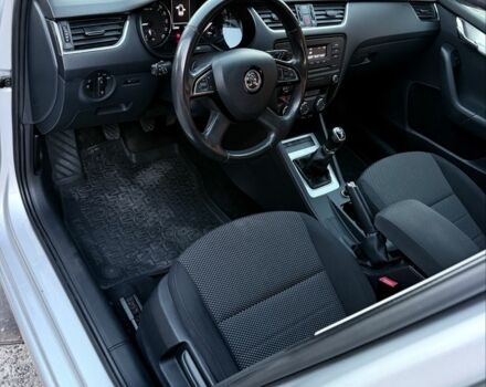 Серый Шкода Октавия, объемом двигателя 1.6 л и пробегом 225 тыс. км за 11900 $, фото 10 на Automoto.ua