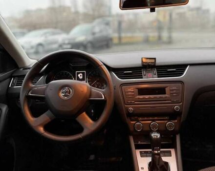 Сірий Шкода Октавія, об'ємом двигуна 1.6 л та пробігом 336 тис. км за 8950 $, фото 8 на Automoto.ua