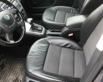 Шкода Октавія 2013 у Луцьку на Automoto.ua Сірий Шкода Октавія, об'ємом двигуна 2 л та пробігом 263 тис. км за 9300 $, фото 31 на Automoto.ua