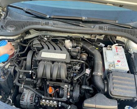 Серый Шкода Октавия, объемом двигателя 1.6 л и пробегом 203 тыс. км за 9500 $, фото 6 на Automoto.ua