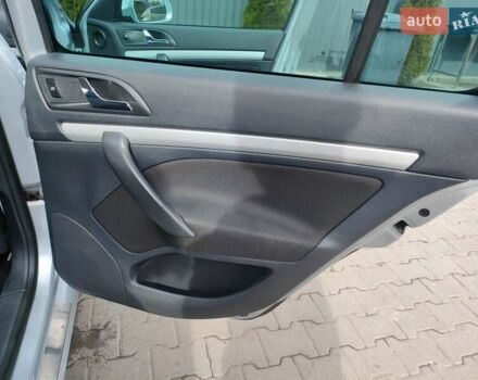 Серый Шкода Октавия, объемом двигателя 1.6 л и пробегом 315 тыс. км за 8700 $, фото 15 на Automoto.ua