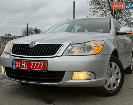 Серый Шкода Октавия, объемом двигателя 1.6 л и пробегом 217 тыс. км за 7650 $, фото 2 на Automoto.ua
