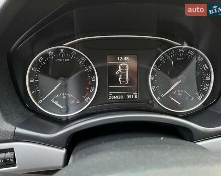 Серый Шкода Октавия, объемом двигателя 1.6 л и пробегом 206 тыс. км за 9999 $, фото 18 на Automoto.ua