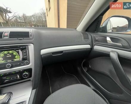 Сірий Шкода Октавія, об'ємом двигуна 2 л та пробігом 287 тис. км за 10999 $, фото 10 на Automoto.ua