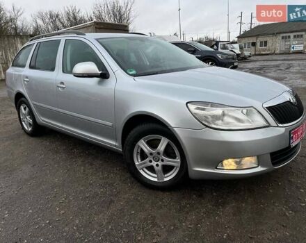Серый Шкода Октавия, объемом двигателя 1.6 л и пробегом 206 тыс. км за 9999 $, фото 1 на Automoto.ua