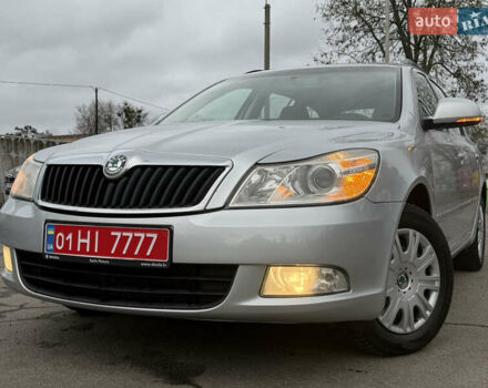 Серый Шкода Октавия, объемом двигателя 1.6 л и пробегом 217 тыс. км за 7650 $, фото 1 на Automoto.ua