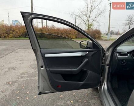 Сірий Шкода Октавія, об'ємом двигуна 1.6 л та пробігом 185 тис. км за 9800 $, фото 33 на Automoto.ua