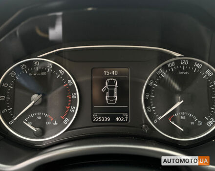 Серый Шкода Октавия, объемом двигателя 2 л и пробегом 225 тыс. км за 10000 $, фото 13 на Automoto.ua
