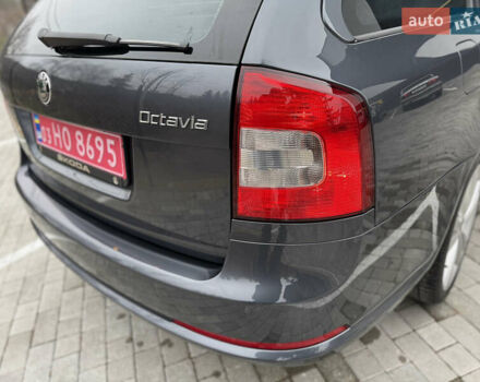 Сірий Шкода Октавія, об'ємом двигуна 2 л та пробігом 270 тис. км за 12000 $, фото 7 на Automoto.ua